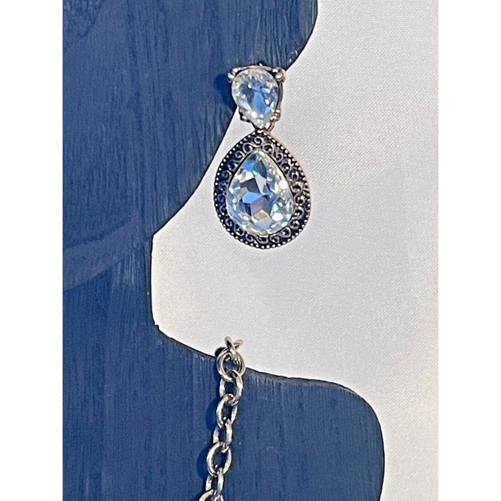 Erica Lyons Necklace and earrings set Crystal Teardrop goldtone - Picture 2 of 7